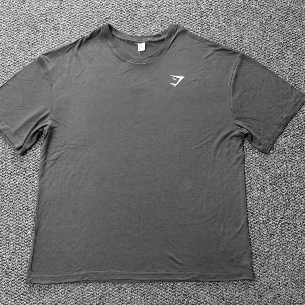 Summer artifact! Ultra soft and lightweight shark basic fitness sports loose short sleeved breathable T-shirt