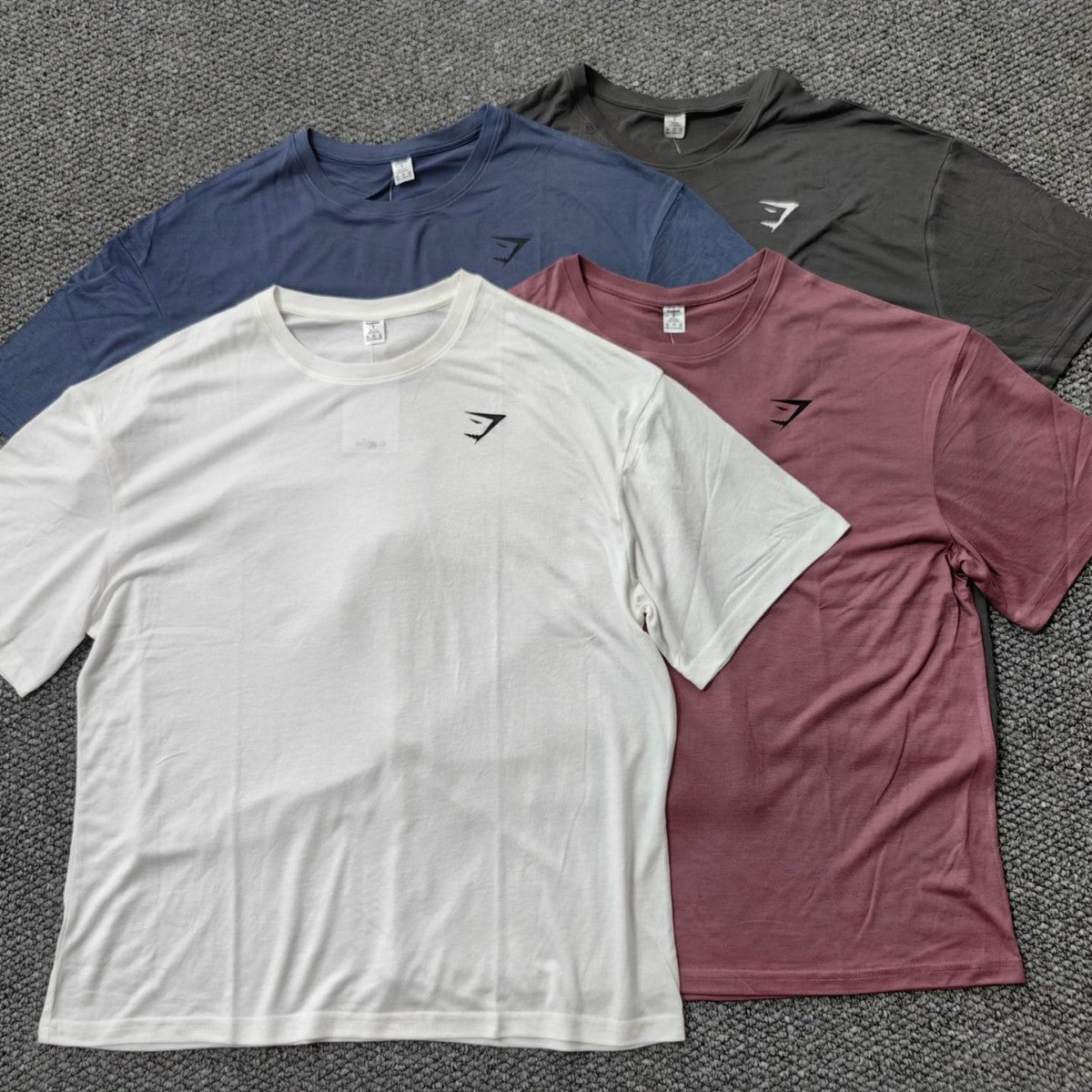 Summer artifact! Ultra soft and lightweight shark basic fitness sports loose short sleeved breathable T-shirt