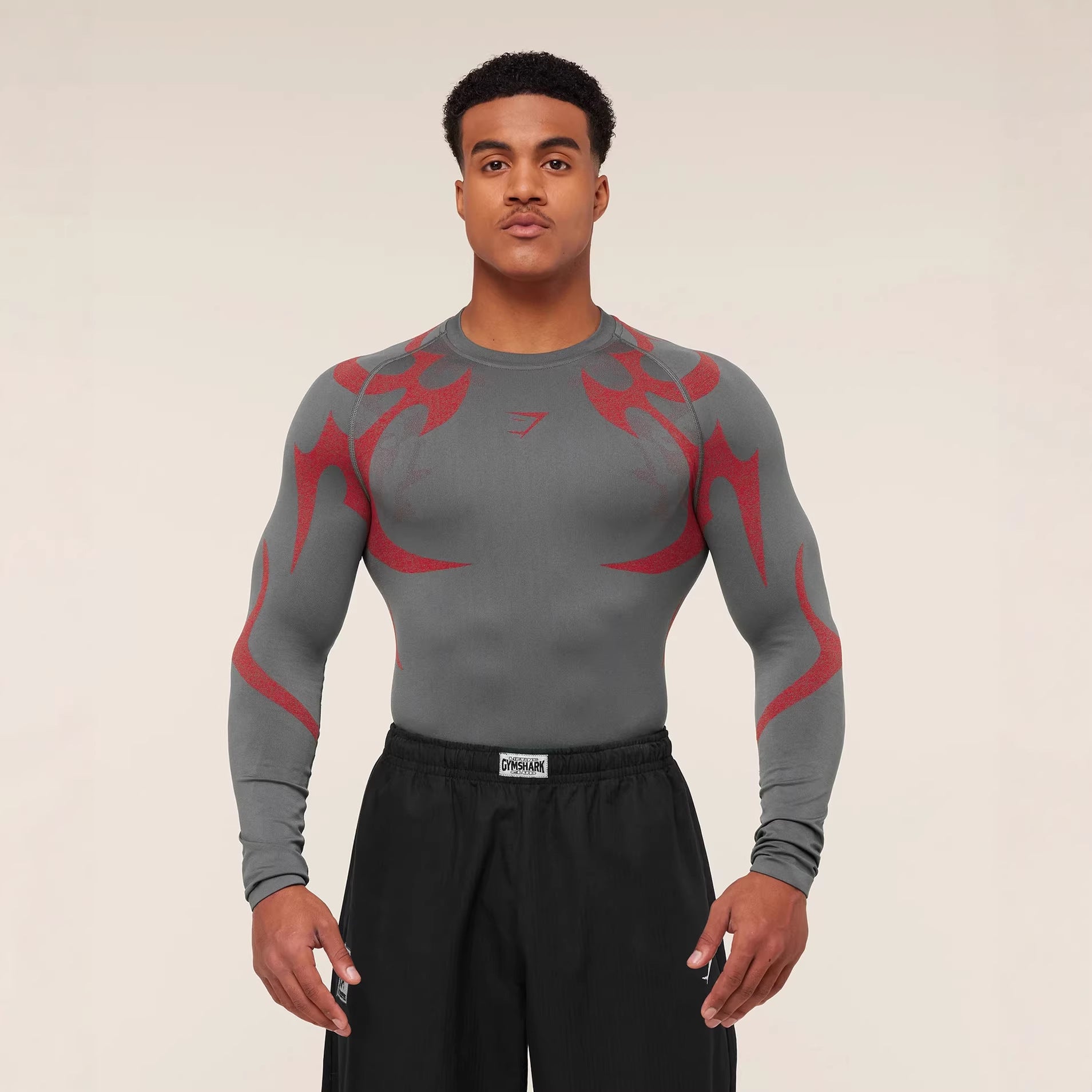GYMSHARK seamless long sleeved T-shirt for men's sports, fitness, running, basketball training, quick drying bodysuit