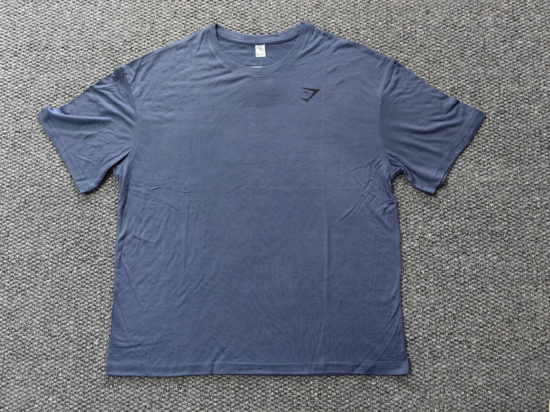 Summer artifact! Ultra soft and lightweight shark basic fitness sports loose short sleeved breathable T-shirt